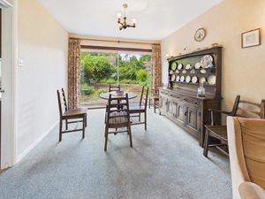 DINING AREA- click for photo gallery